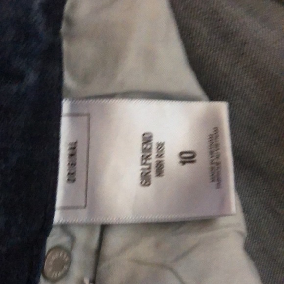 Raw hem distressed size 10 Express jeans - Picture 2 of 3